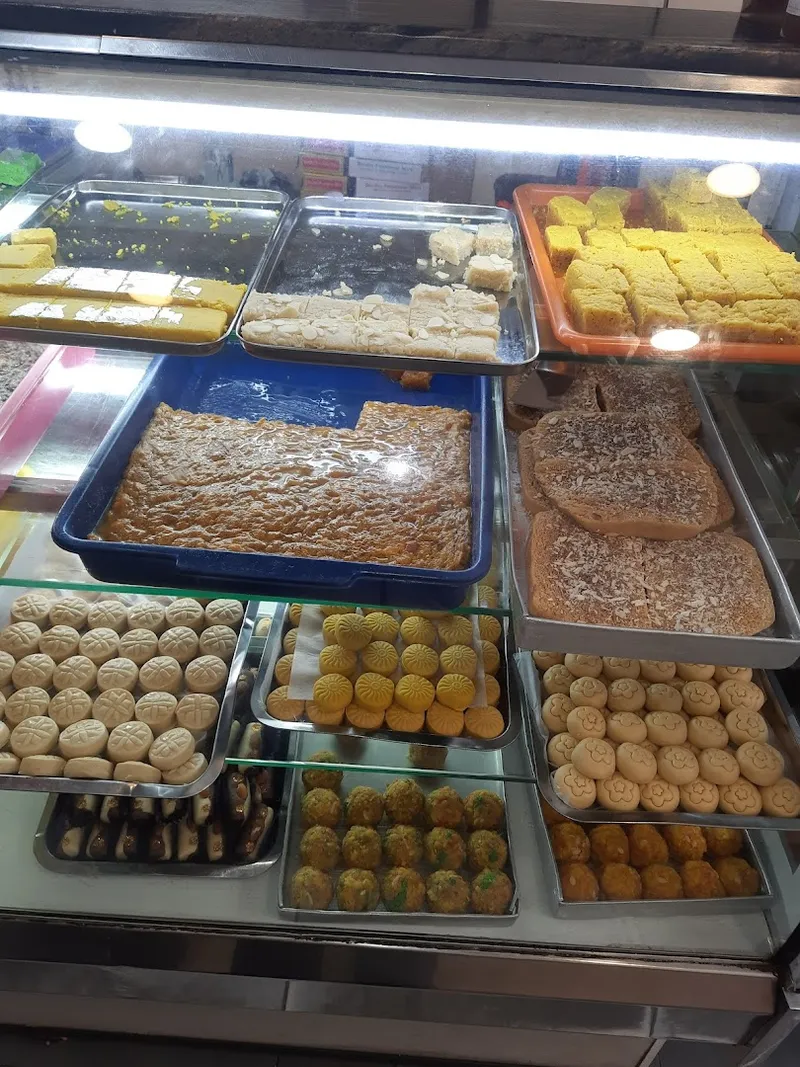 Bombay Sweet Meat Mart foto 6