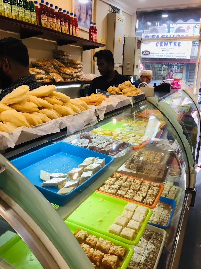 Bombay Sweet Meat Mart foto 7