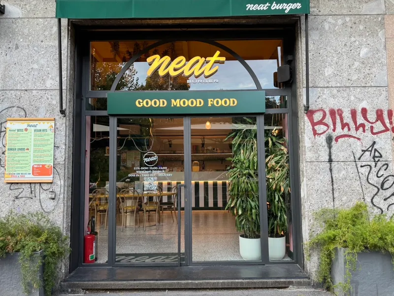 Neat Burger
