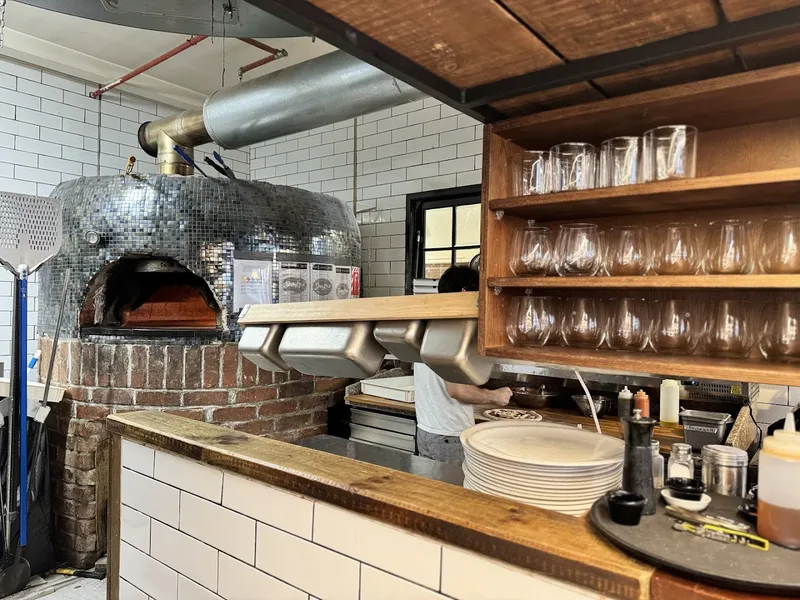 Dante's Neapolitan Pizzeria foto 7