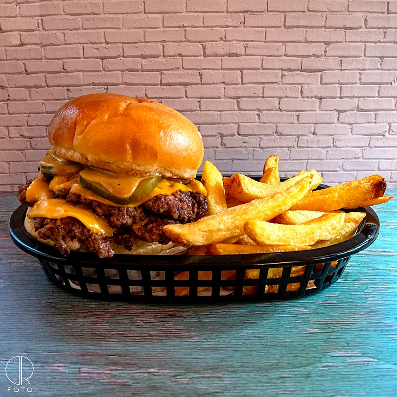 MANERO BURGERS photo 6