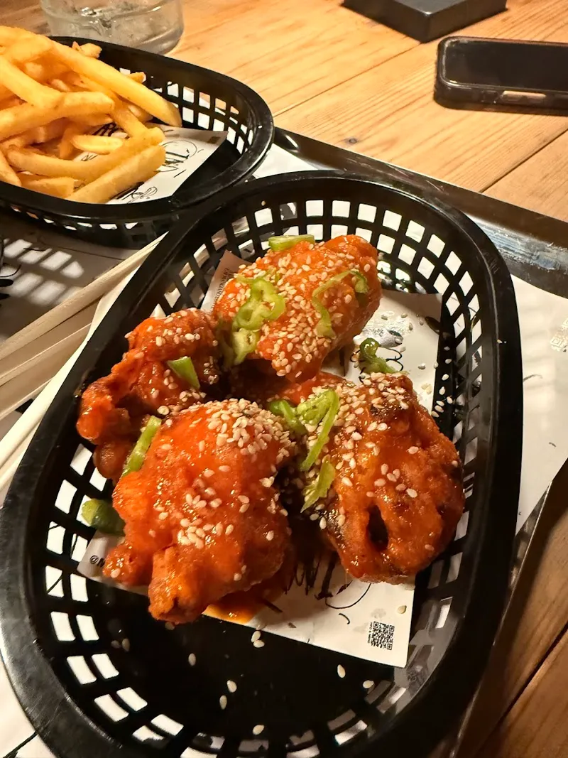 MANERO BURGERS photo 9