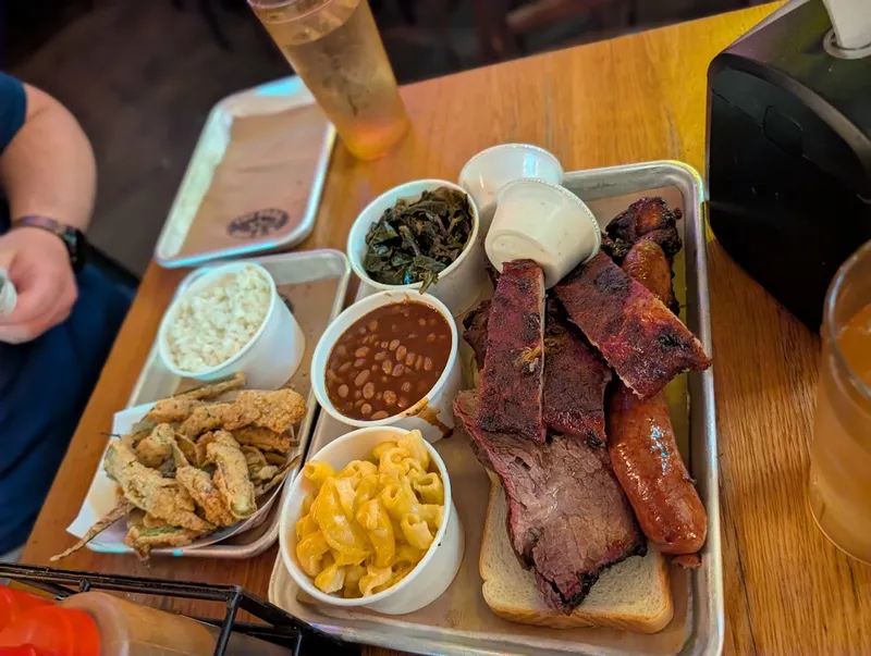 Fox Bros. Bar-B-Q foto 5