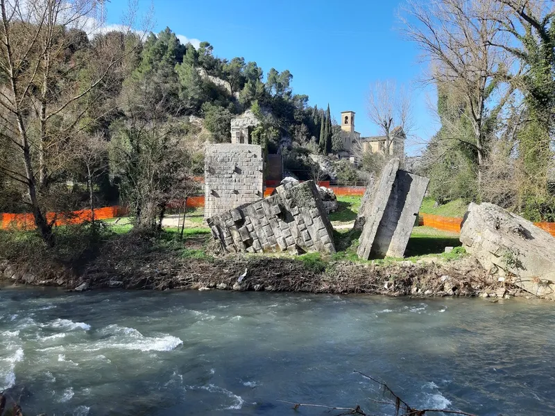 Ponte d'Augusto photo 10