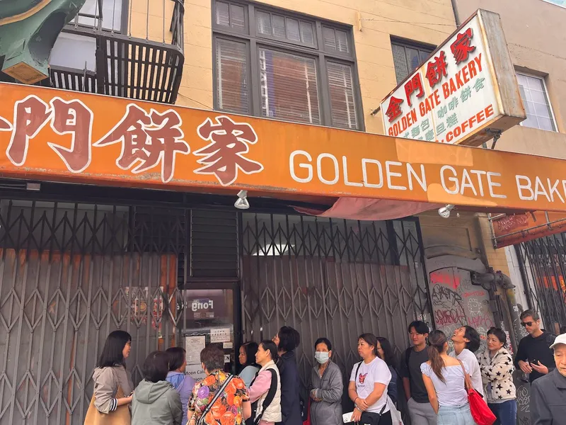 Golden Gate Bakery foto 5