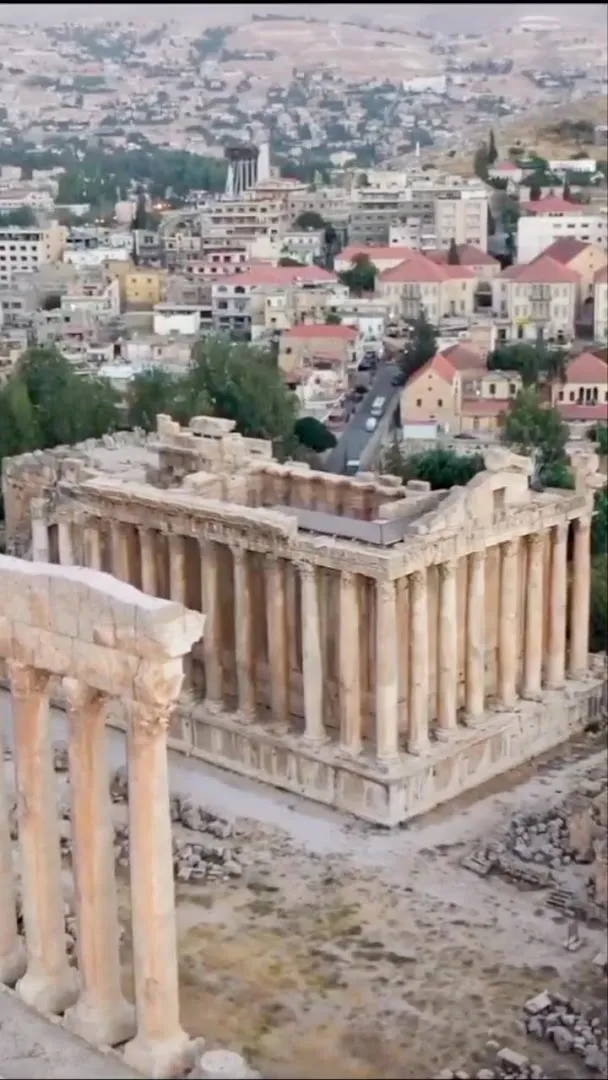 Baalbek photo 10