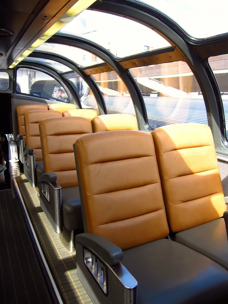 The Canadian (VIA Rail) photo 9