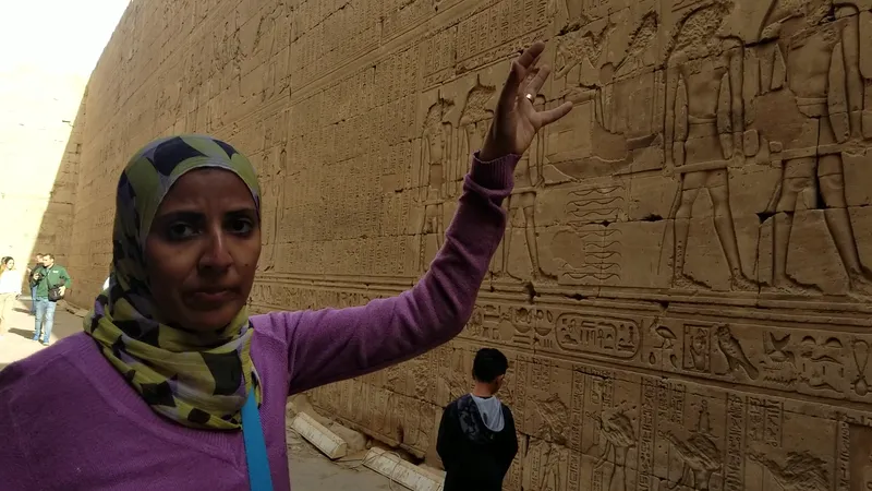 Edfu Temple photo 8