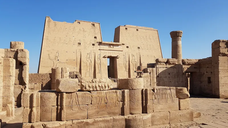 Edfu Temple photo 9
