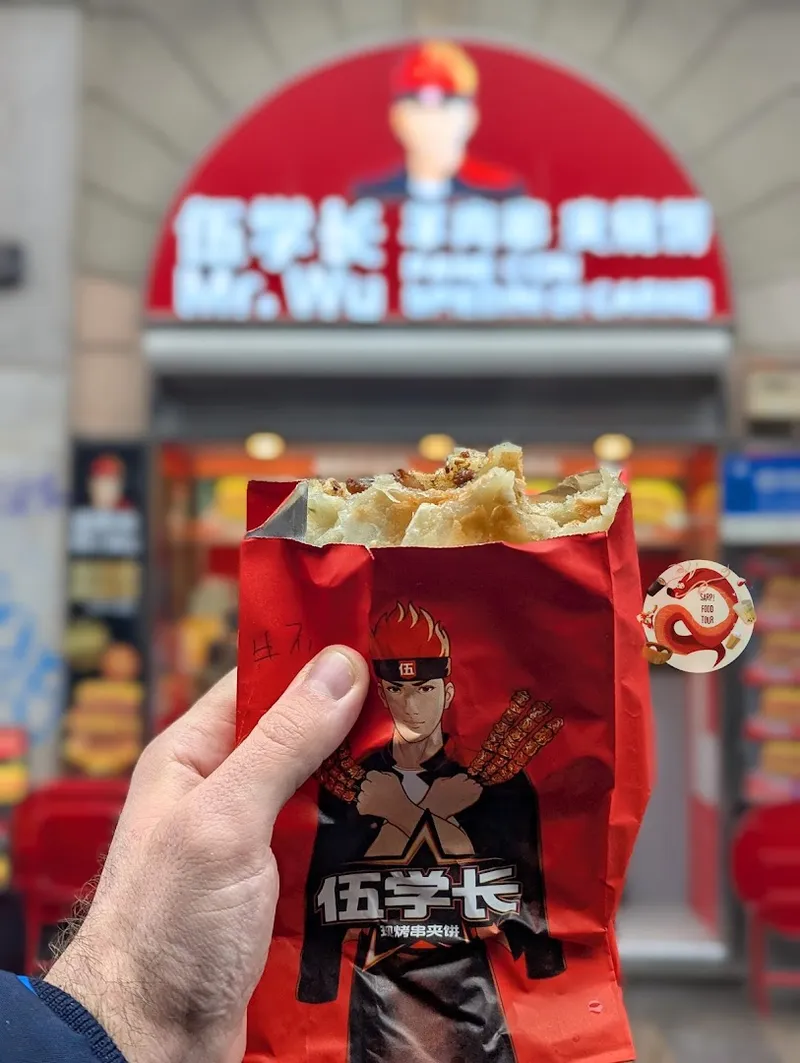 Mr. Wu Panini con spiedini di carne photo 9