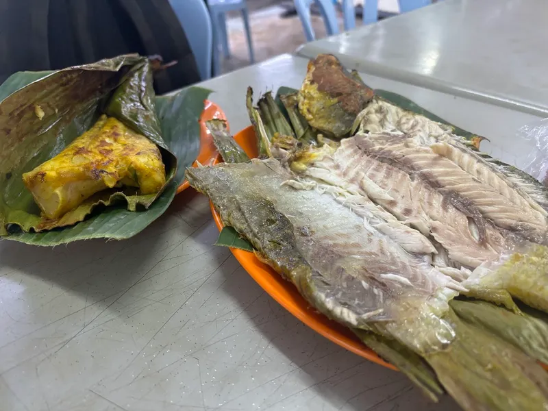 Mat Teh Ikan Bakar foto 9