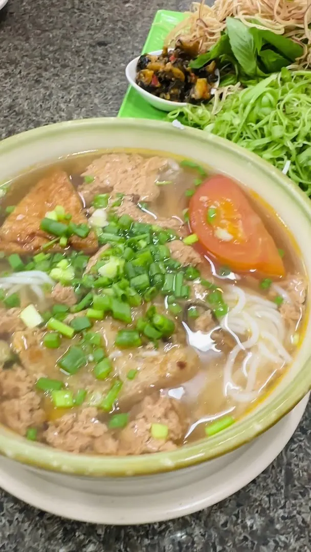 Bún Riêu Cua foto 8