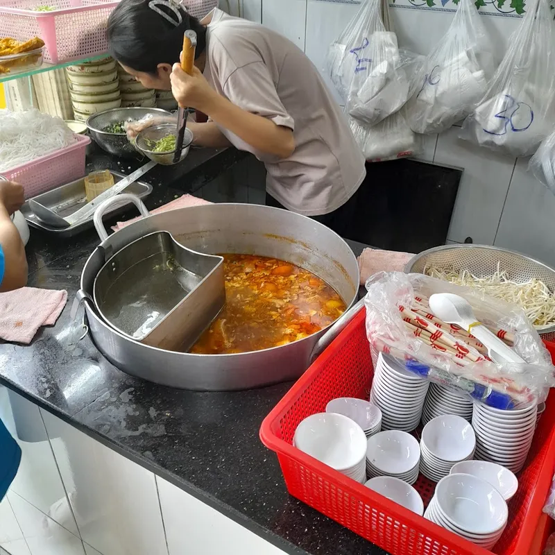 Bún Riêu Cua foto 10
