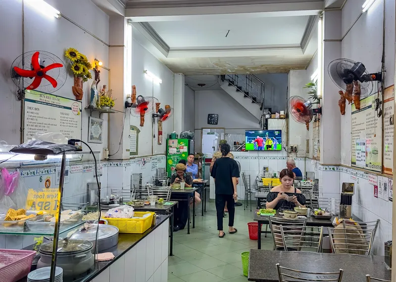Bún Riêu Cua foto 9