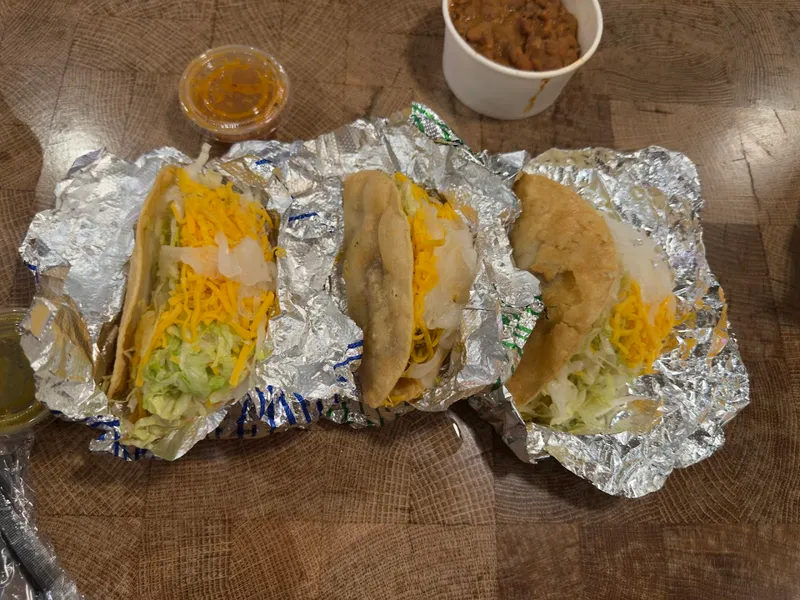 Chuy's Tacos photo 9