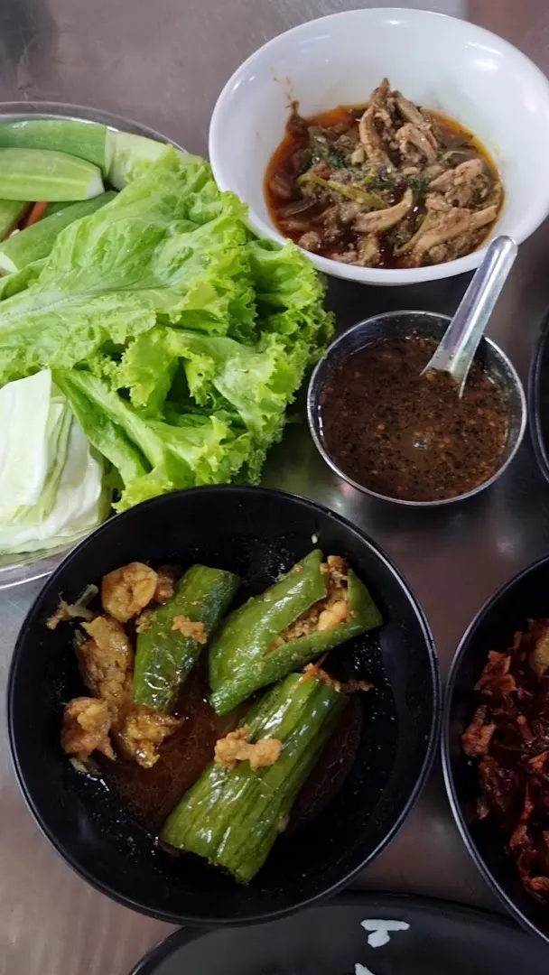 Traditional Myanmar Food House foto 8