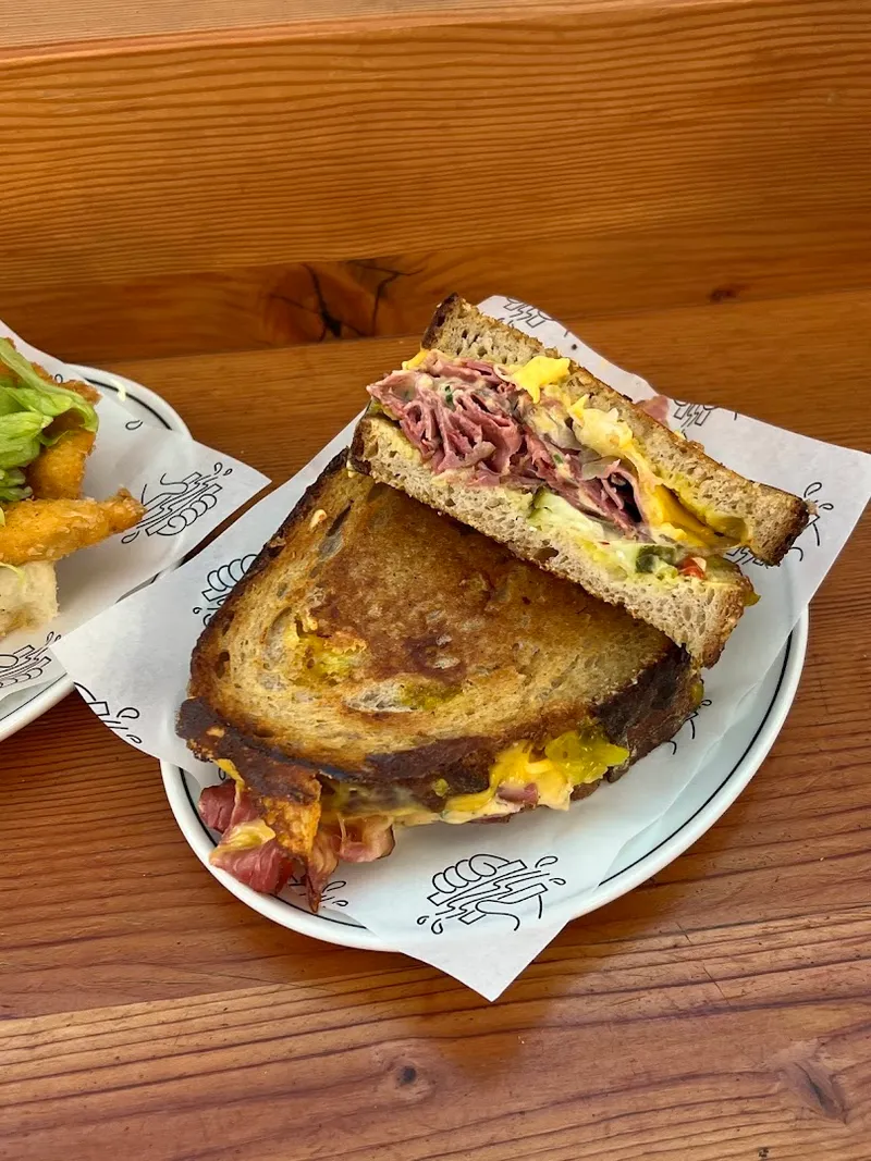Hector's Deli photo 5