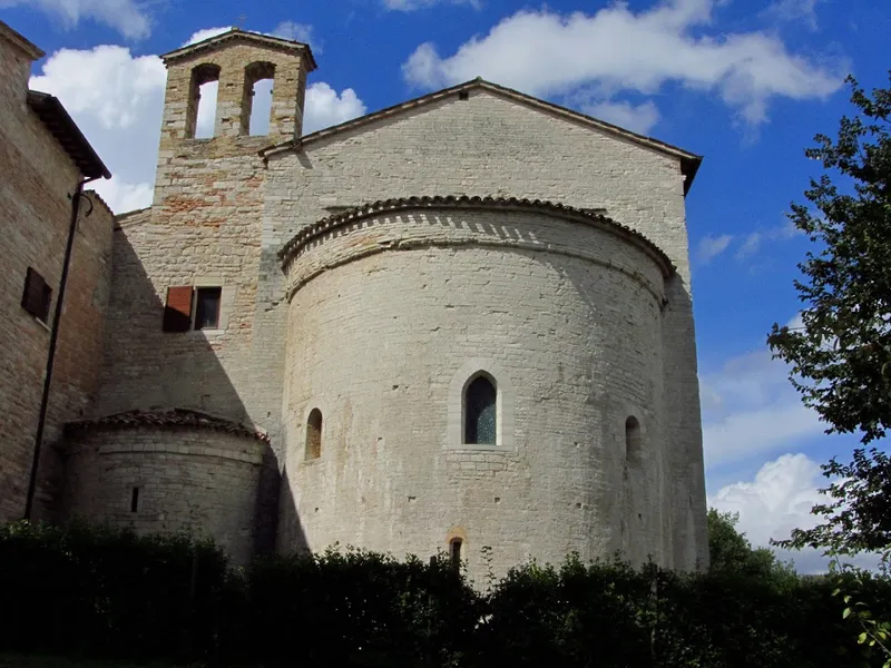 Abbazia di San Vincenzo al Furlo foto 7