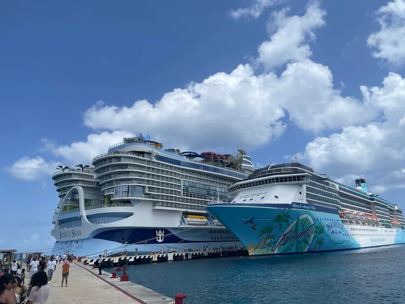 Icon of the Seas photo 5
