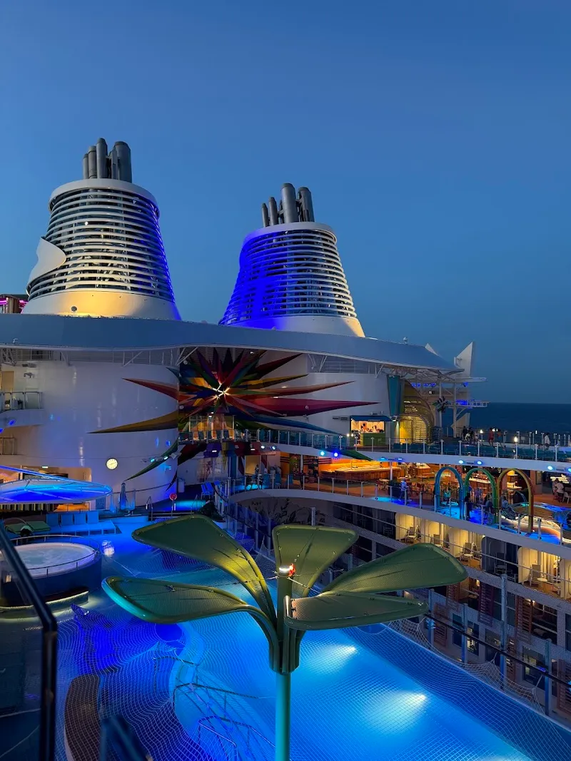 Icon of the Seas photo 7
