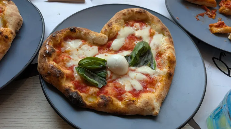 Pizzeria Errico Porzio Milano photo 6