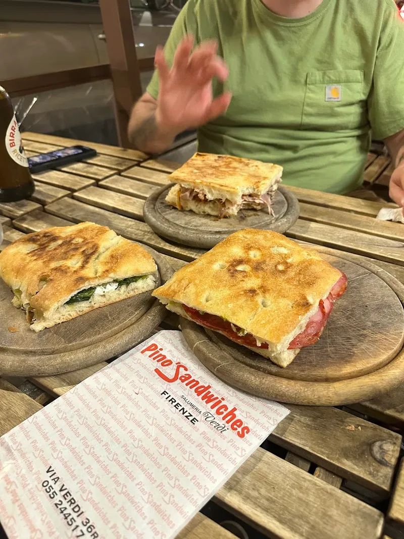 Pino's Sandwich Shop foto 10
