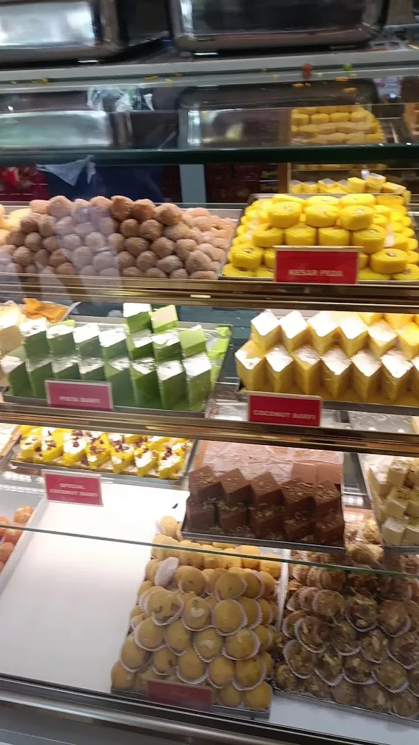 Guru Sweets foto 8