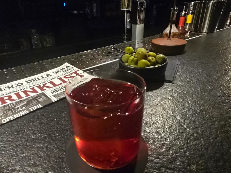 Cocktail Bar Desco photo 6