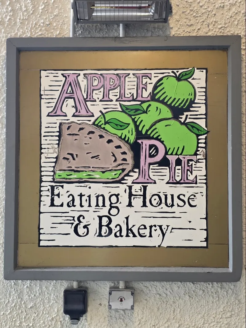 Apple Pie Cafe & Bakery photo 9