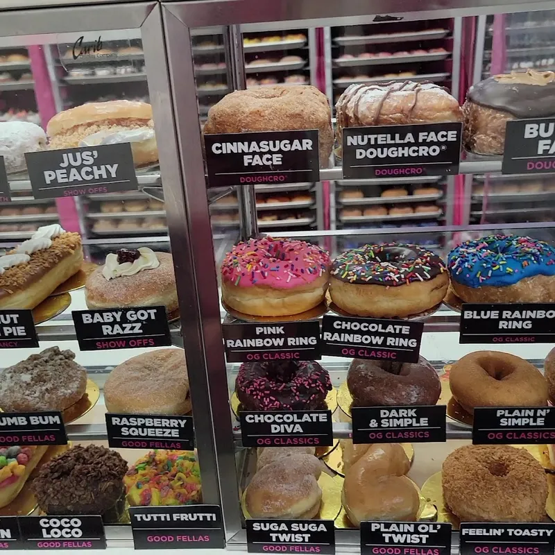 Pinkbox Donuts photo 8