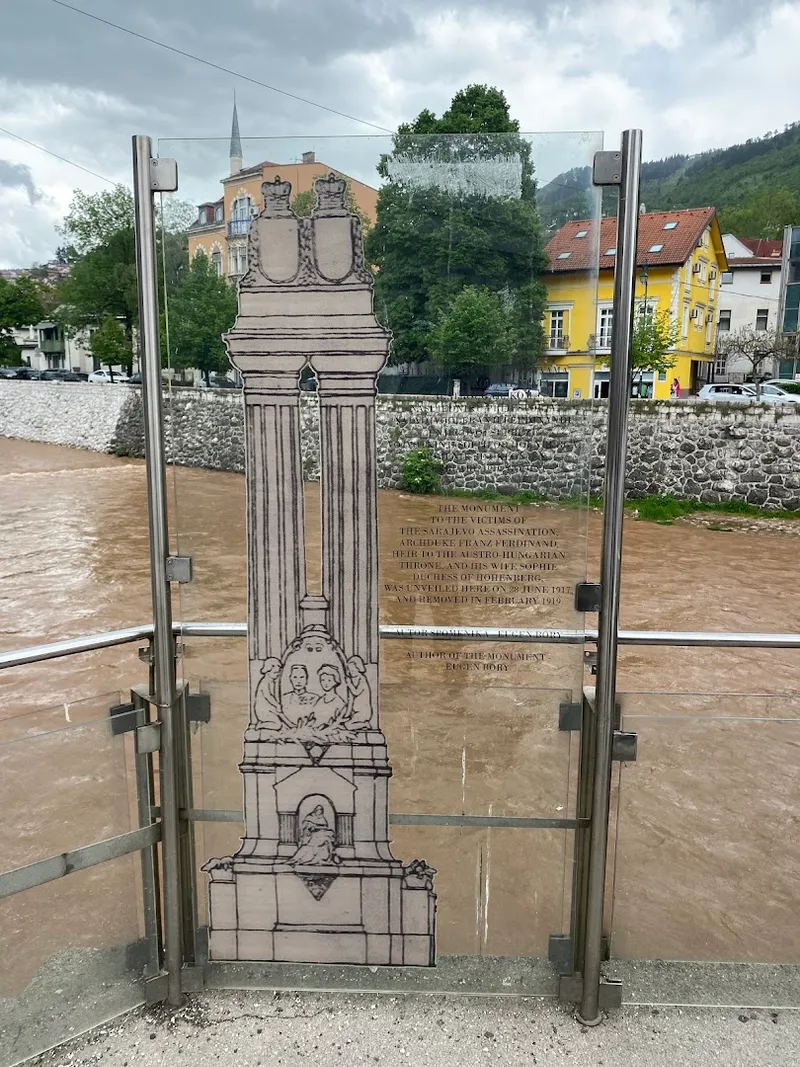 Latin Bridge foto 6