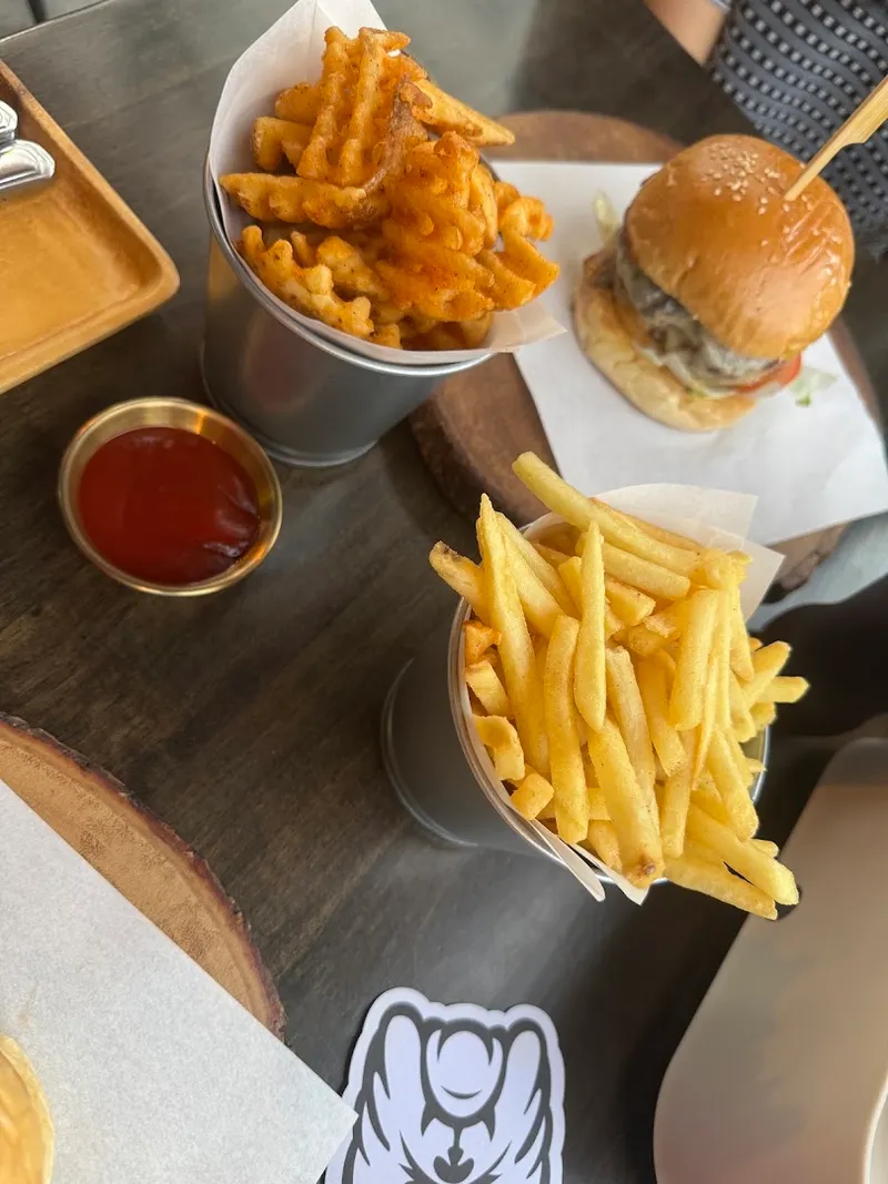 Bulldog Burgers and Beers photo 7