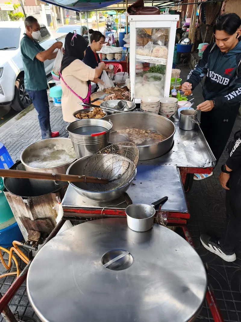 Suan Son Beef Noodles Halal foto 5