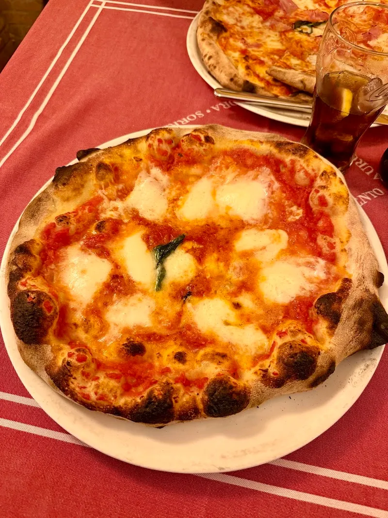 Pizzeria Aurora foto 10