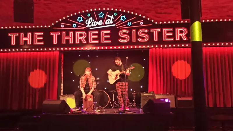 Three Sisters photo 8